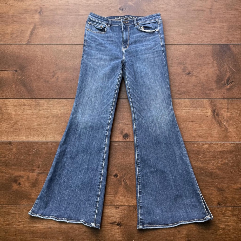 American Eagle Super Hi-Rise Flare Jeans Blue Next Level Stretch Size 14 W30xL30